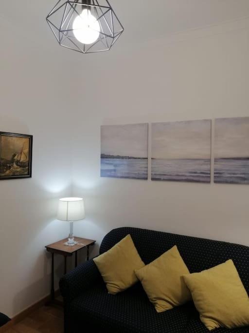Casa Da Praia Da Poca - Apartamento Iris Estoril Luaran gambar